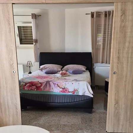 Family-friendly With Swimming Pool Solaris, - 27992